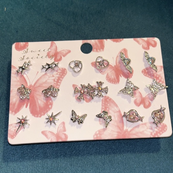 Earring pack - Picture 5 of 6